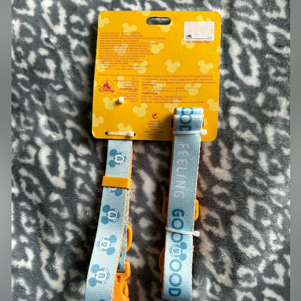 Disney Parks collar and leash set - Picture 4 of 5